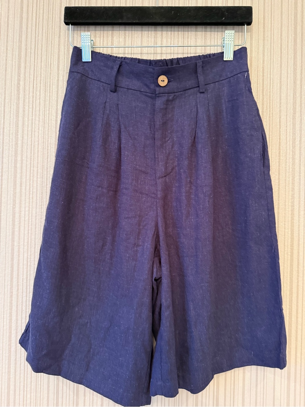 NWT Navy Wide-Leg Bermuda linen Women’s Shorts - Picture 3 of 9